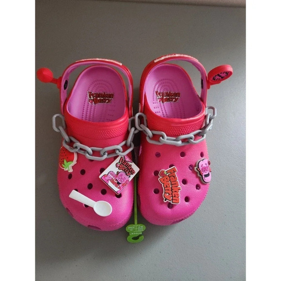New Crocs Classic Franken Berry Chain Clog Size M4/W6 Pink - Picture 2 of 11